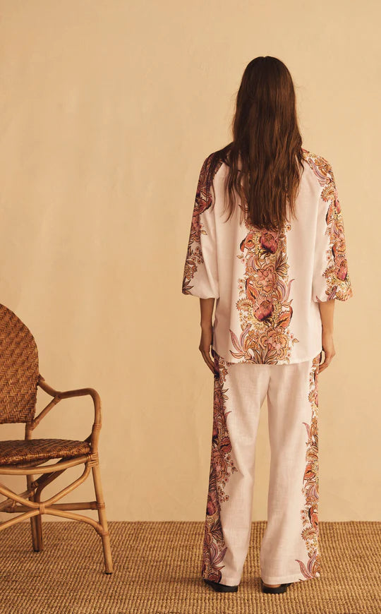 SCALLOP BILLOW SLEEVE BLOUSE