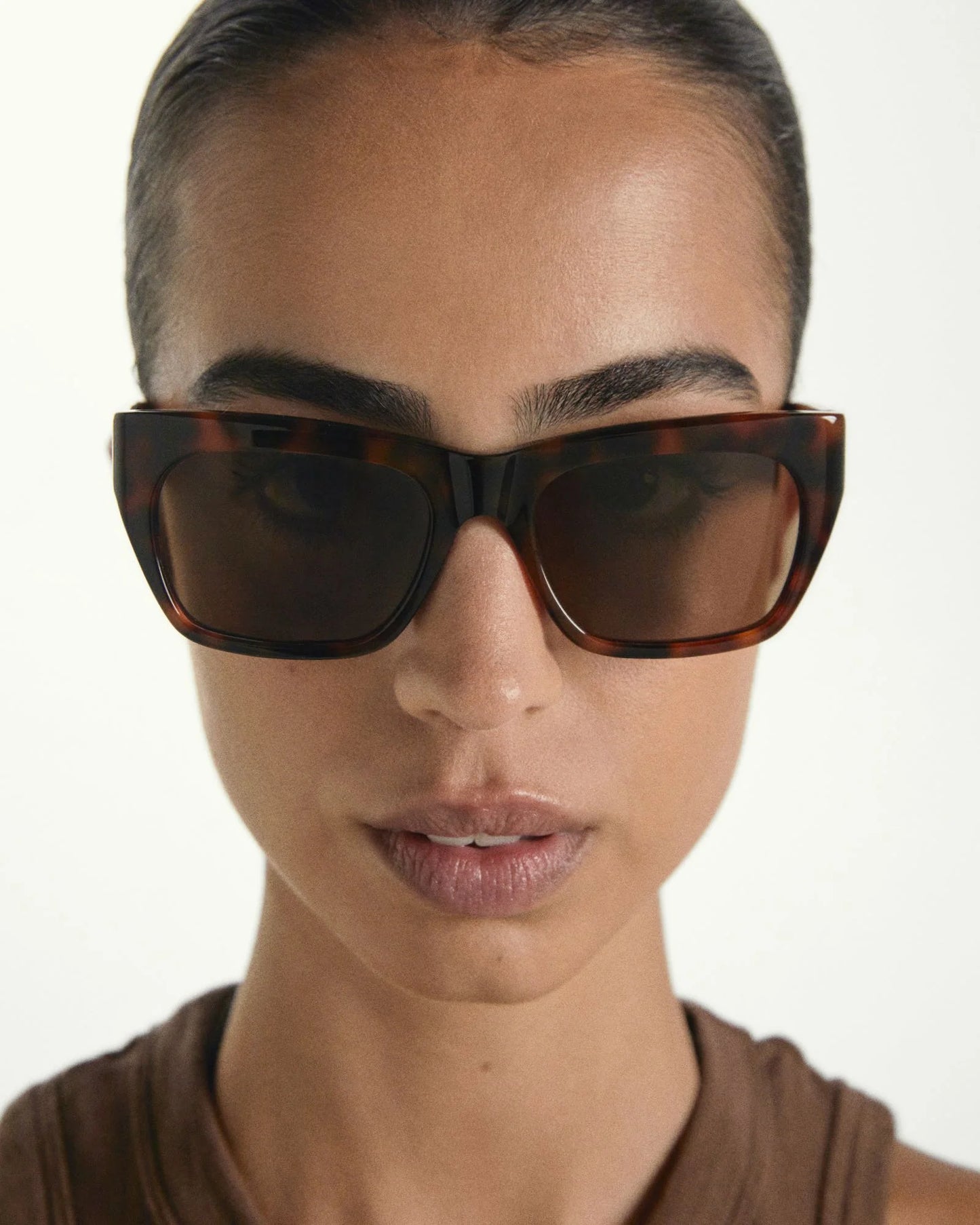 LW02 SUNGLASSES