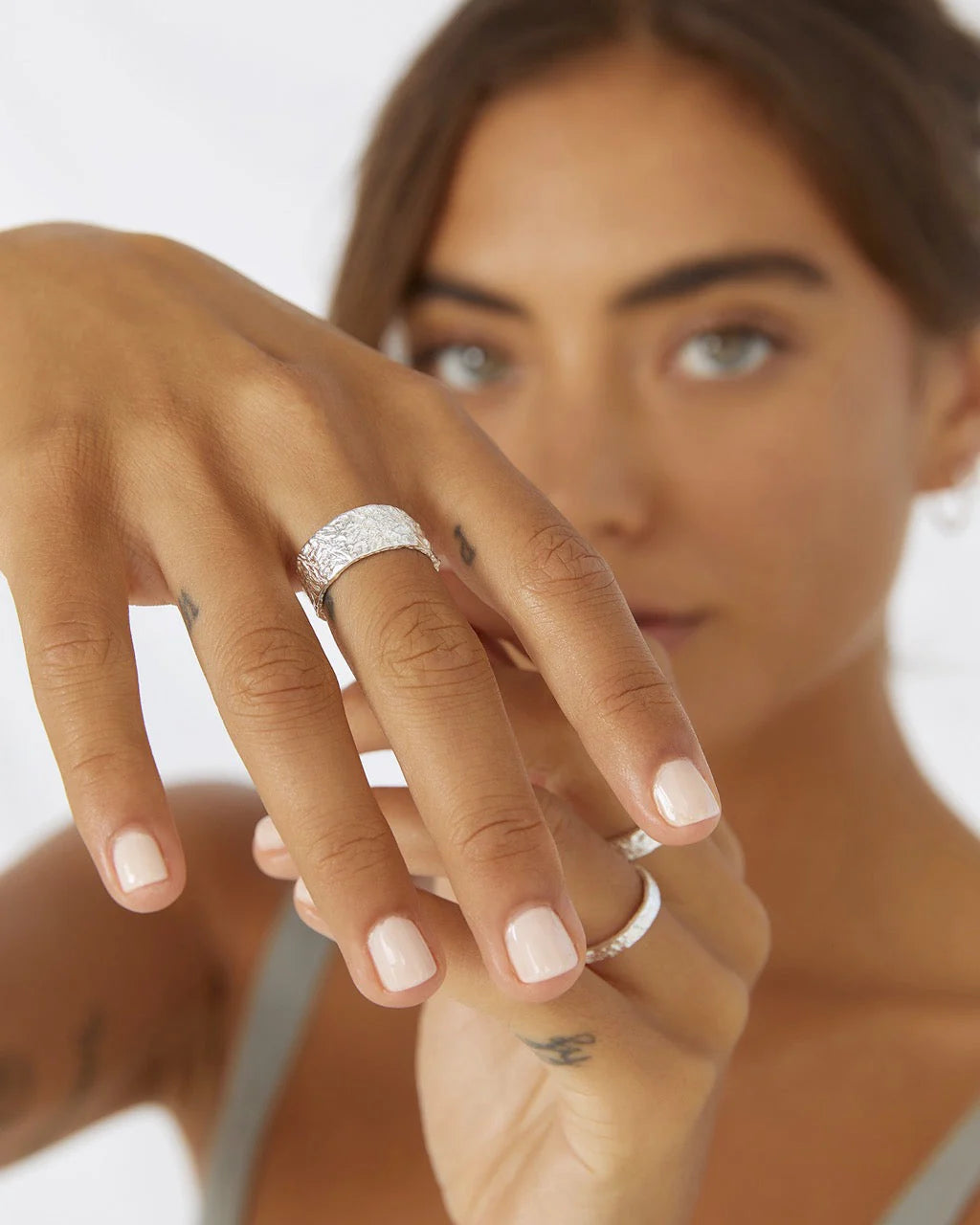 EROS SILVER TEXTURED RING