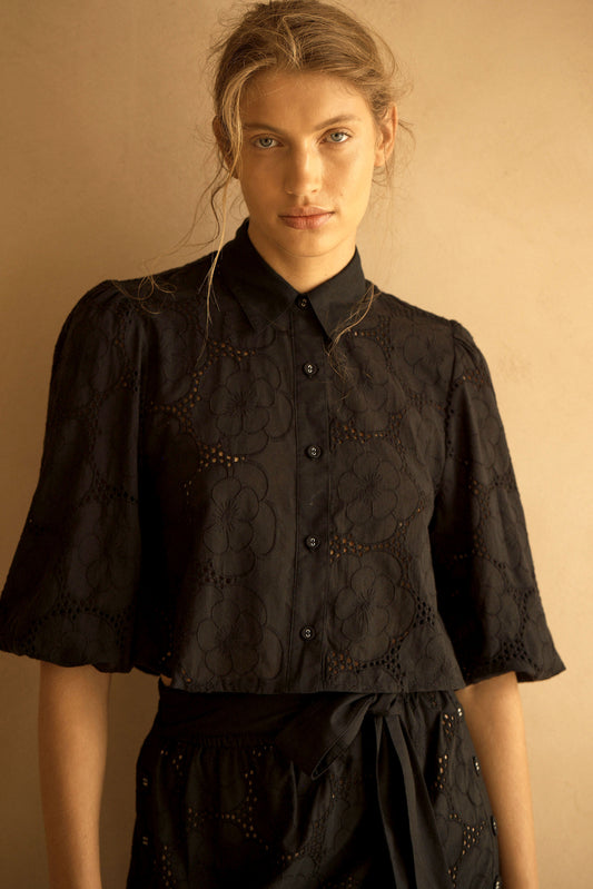 RICAMO PUFF SLEEVE CROPPED BLOUSE