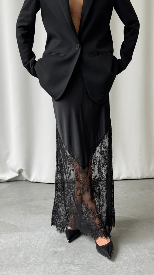 SOLENE LACE SKIRT
